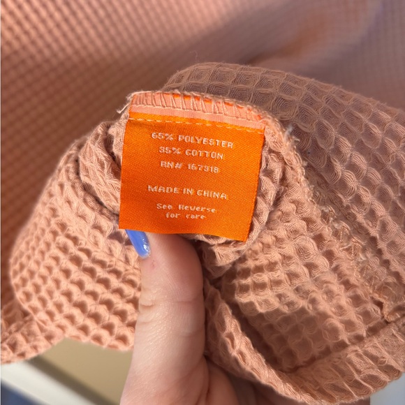 NEGATIVE SPACE Men’s Waffle knit button short sleeve top Medium - Picture 4 of 4